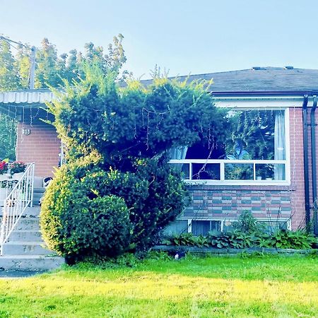 Toronto Bed & Breakfast - Free Parking מראה חיצוני תמונה
