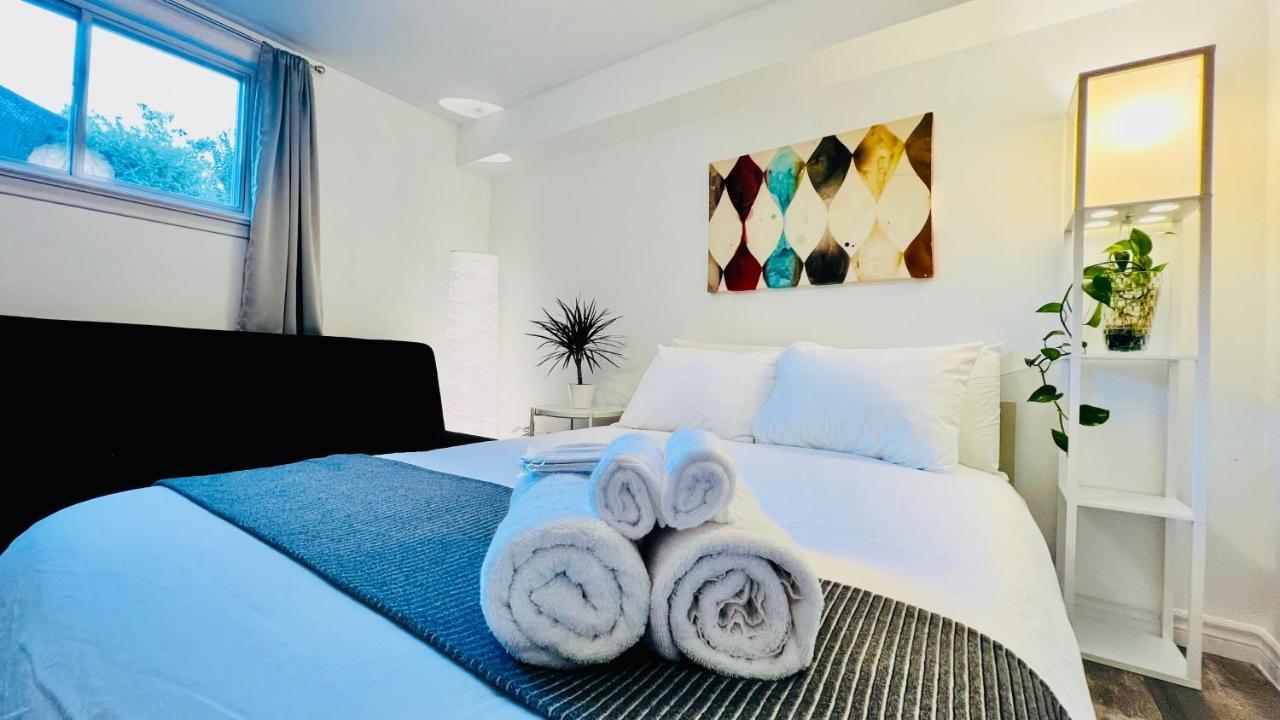 Toronto Bed & Breakfast - Free Parking מראה חיצוני תמונה