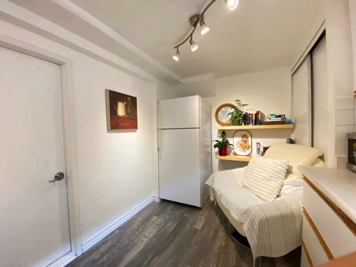 Toronto Bed & Breakfast - Free Parking מראה חיצוני תמונה