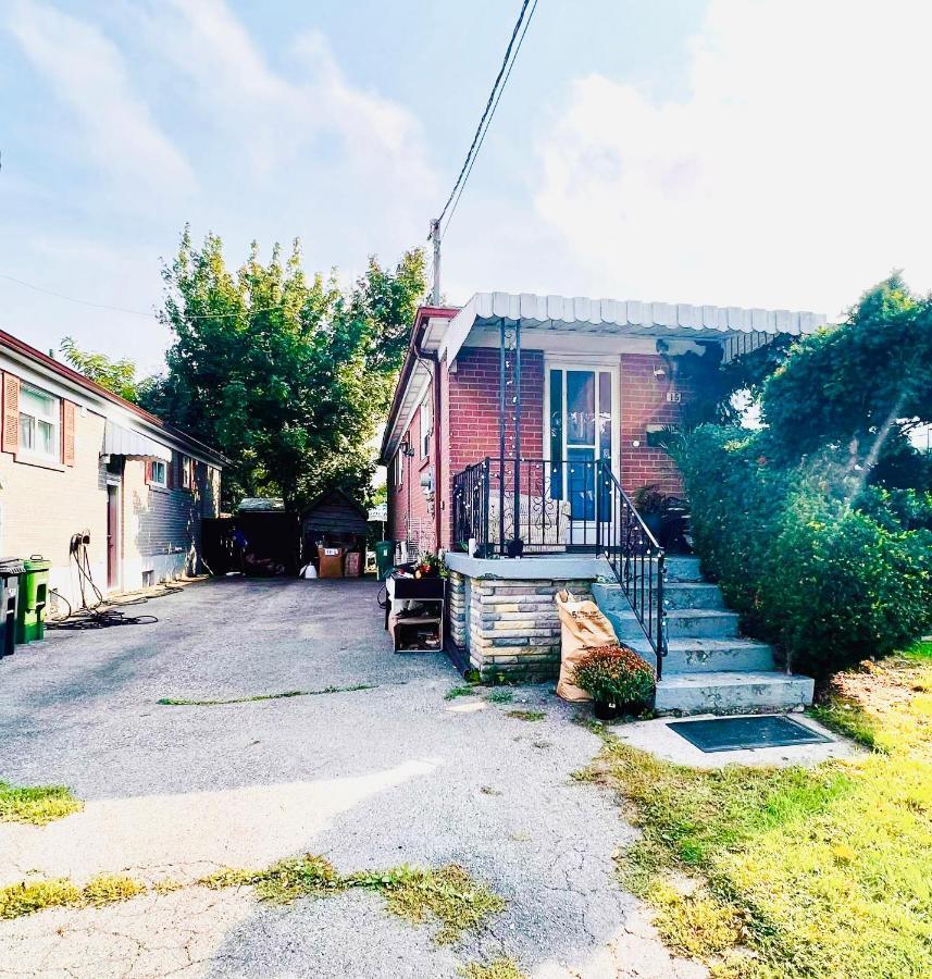 Toronto Bed & Breakfast - Free Parking מראה חיצוני תמונה