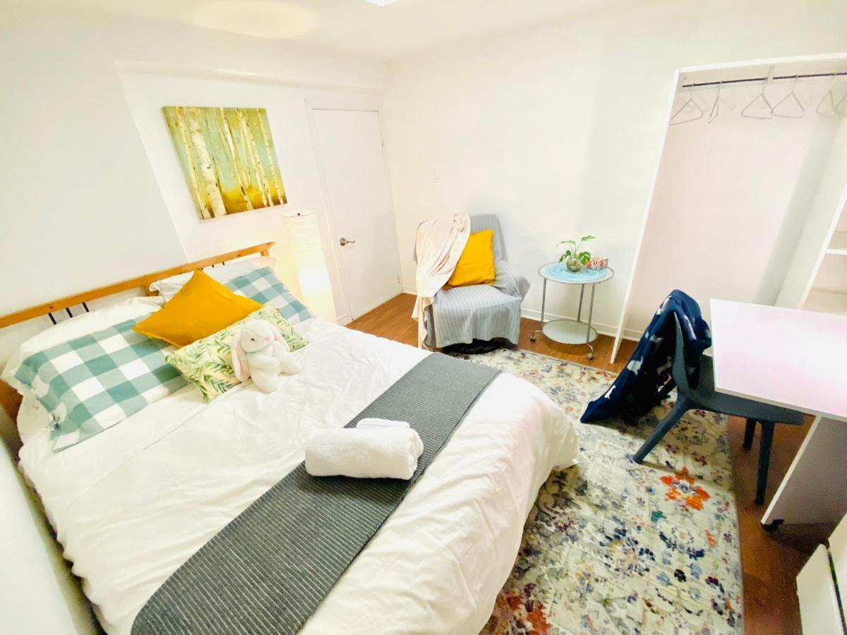 Toronto Bed & Breakfast - Free Parking מראה חיצוני תמונה
